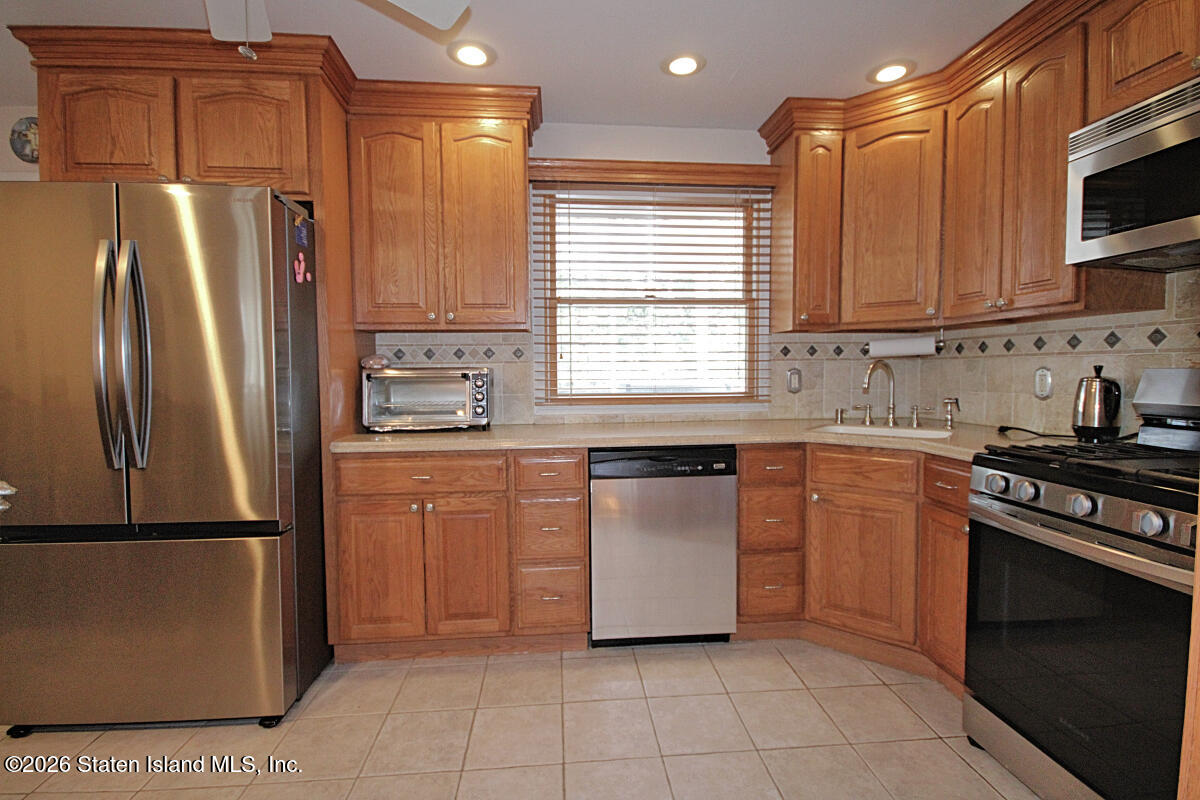 378 Gurley Avenue, Staten Island, NY, 10308 image 18