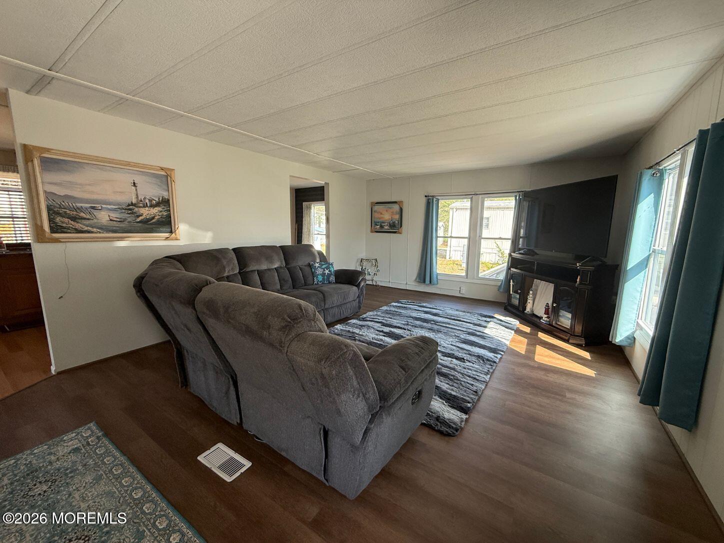 17 Susan Drive Image 5