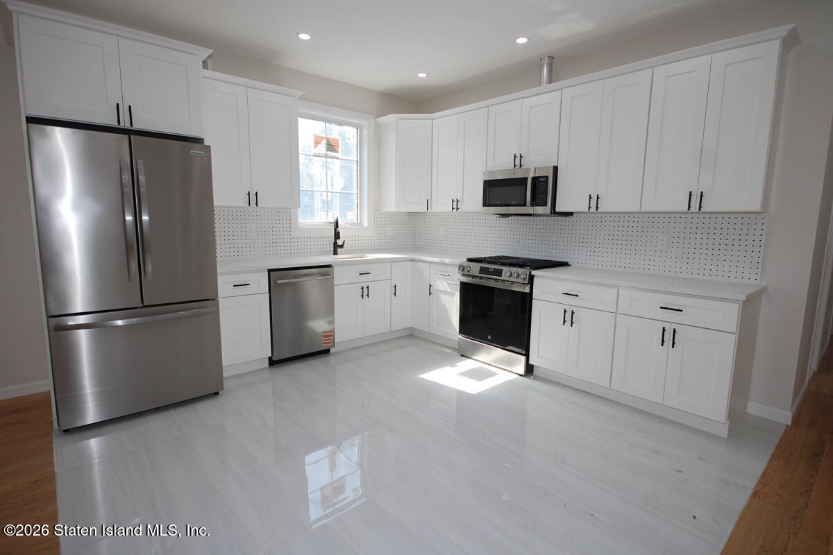 154 Armstrong Avenue, Staten Island, NY, 10308 image 12