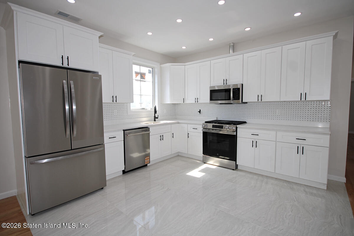 154 Armstrong Avenue, Staten Island, NY, 10308 image 17