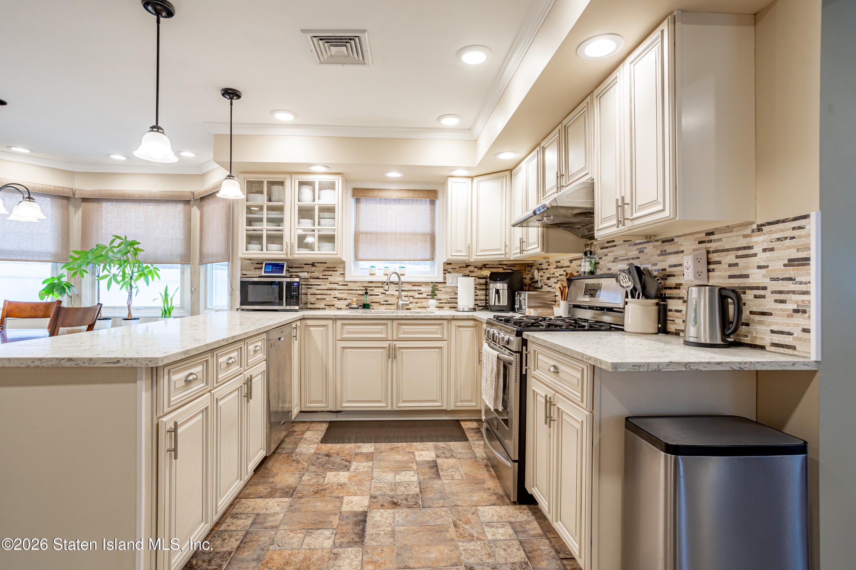 305 Woodvale Avenue, Staten Island, NY, 10309 image 38