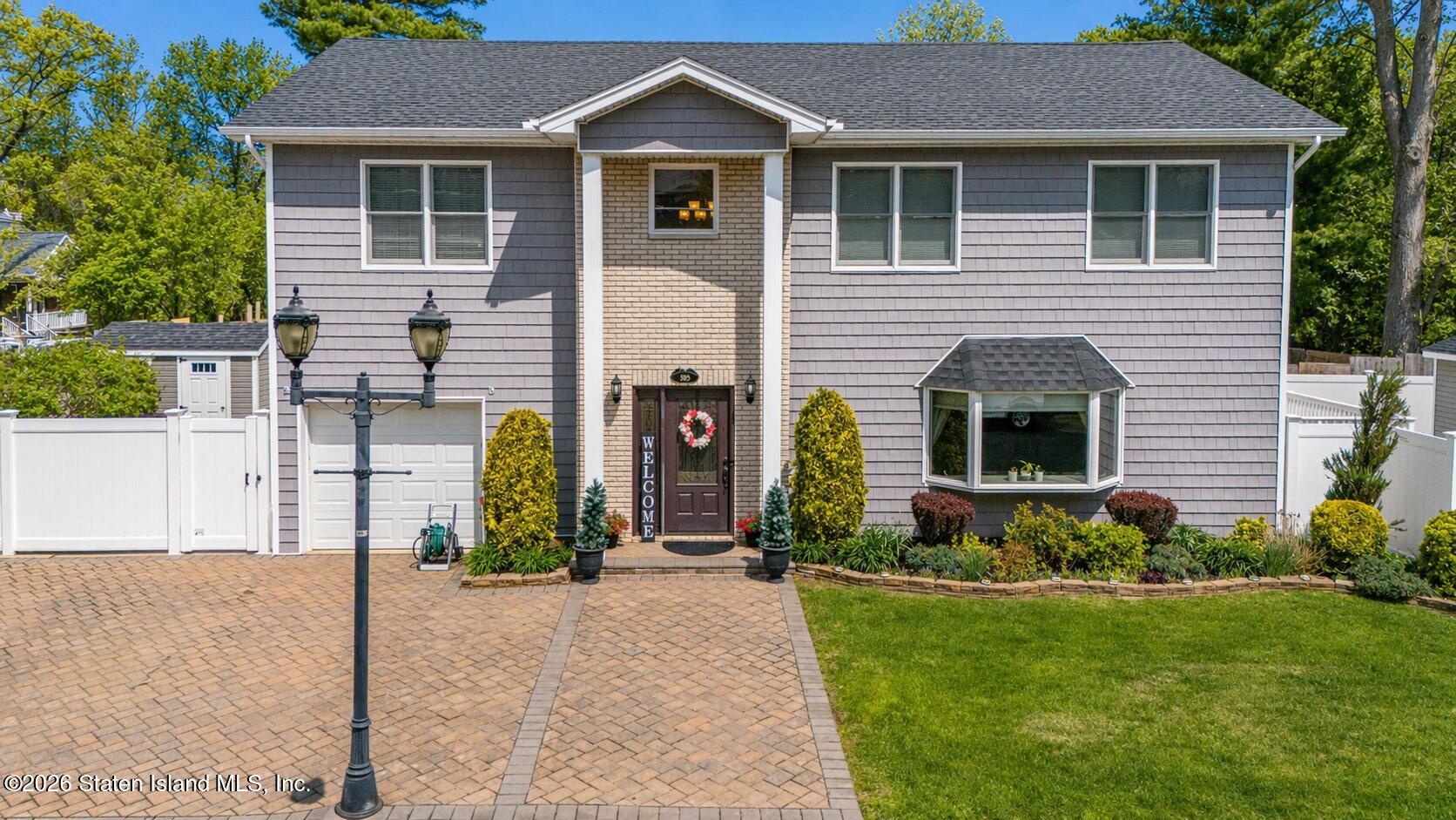 305 Woodvale Avenue Image 1