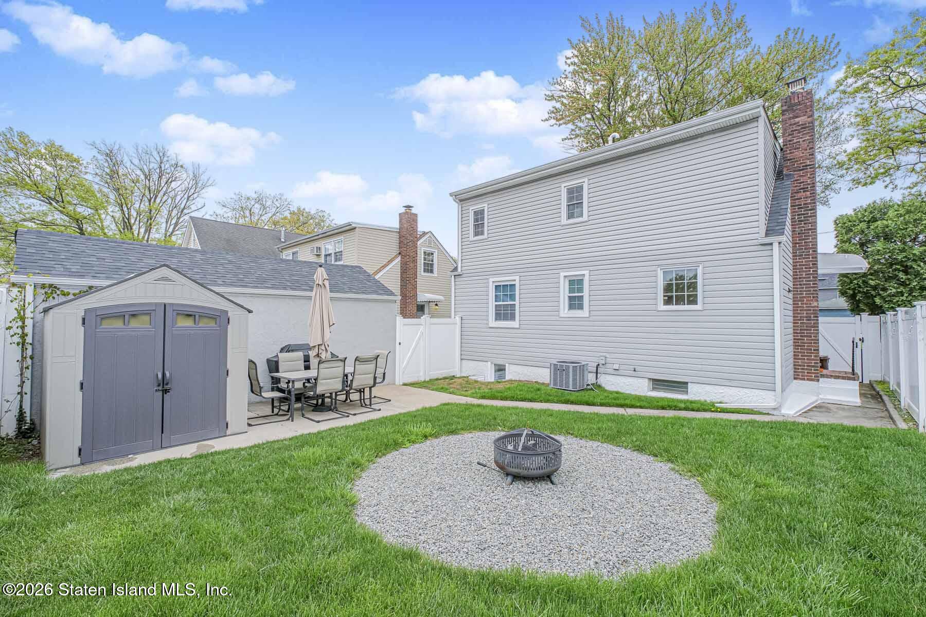 381 Lathrop Avenue, Staten Island, NY, 10302 image 25
