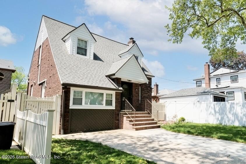 12 Bryson Avenue Image 1