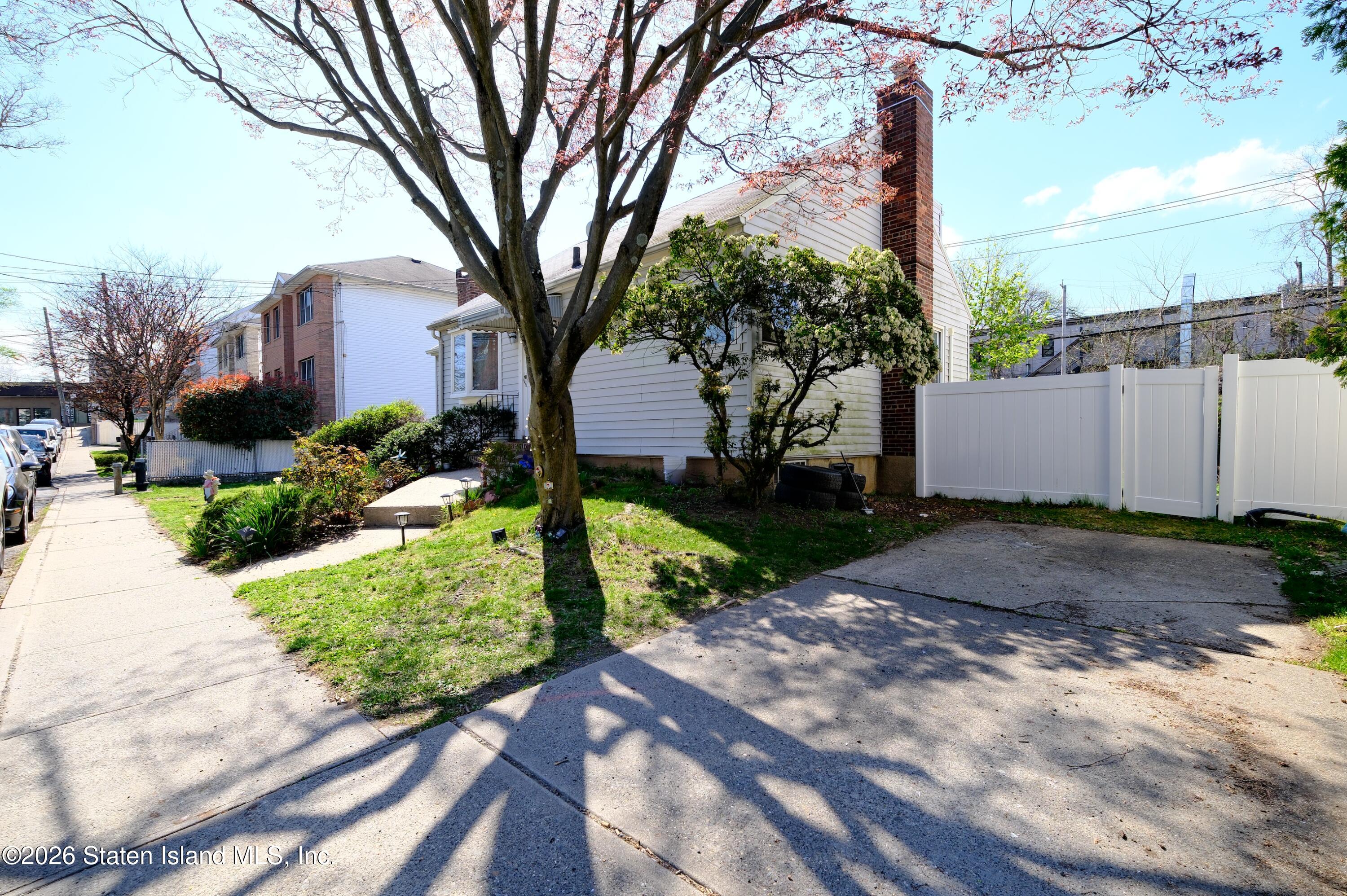 130 Hillcrest Terrace Image 2