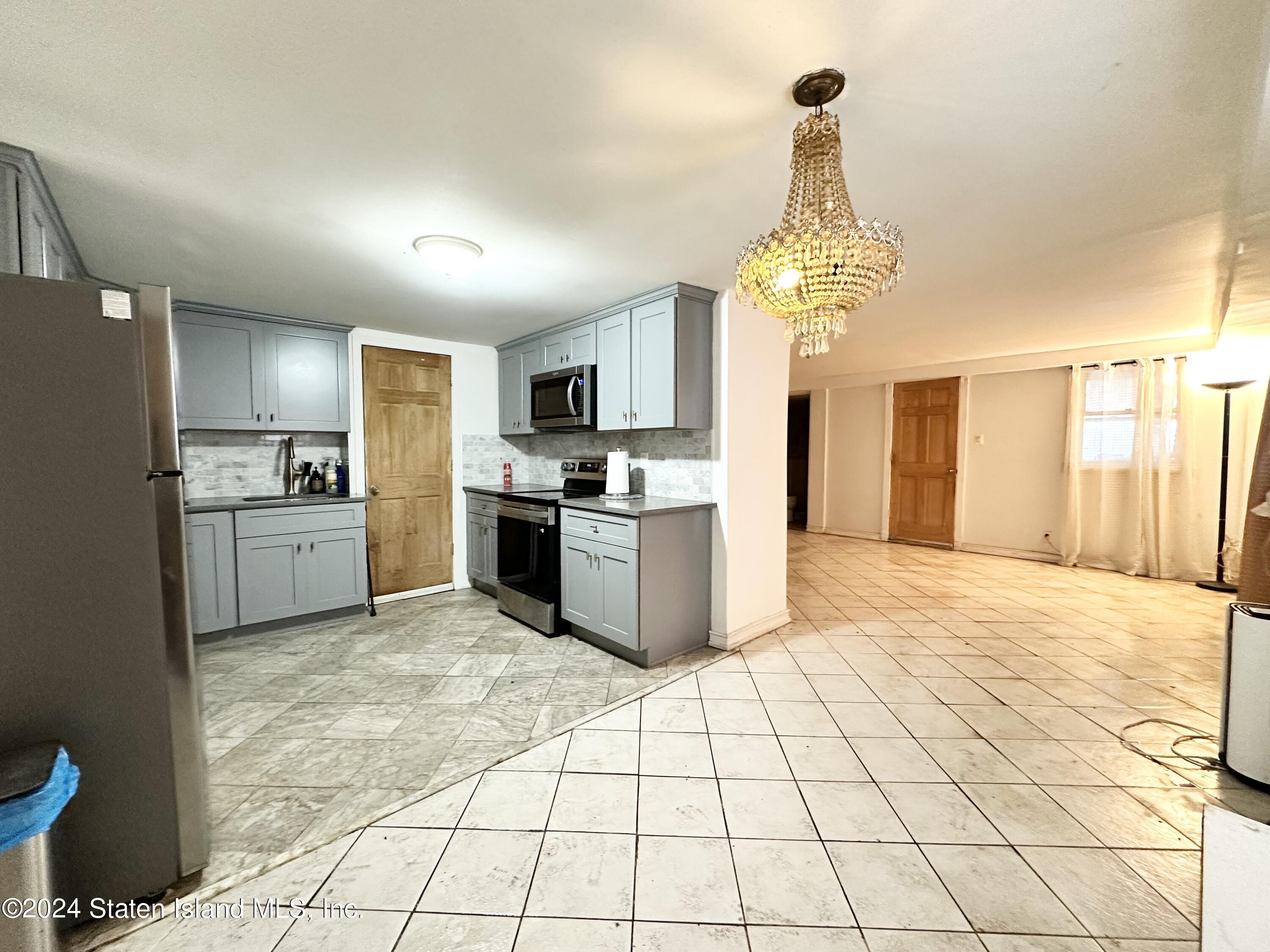 751 Targee Street Image 3