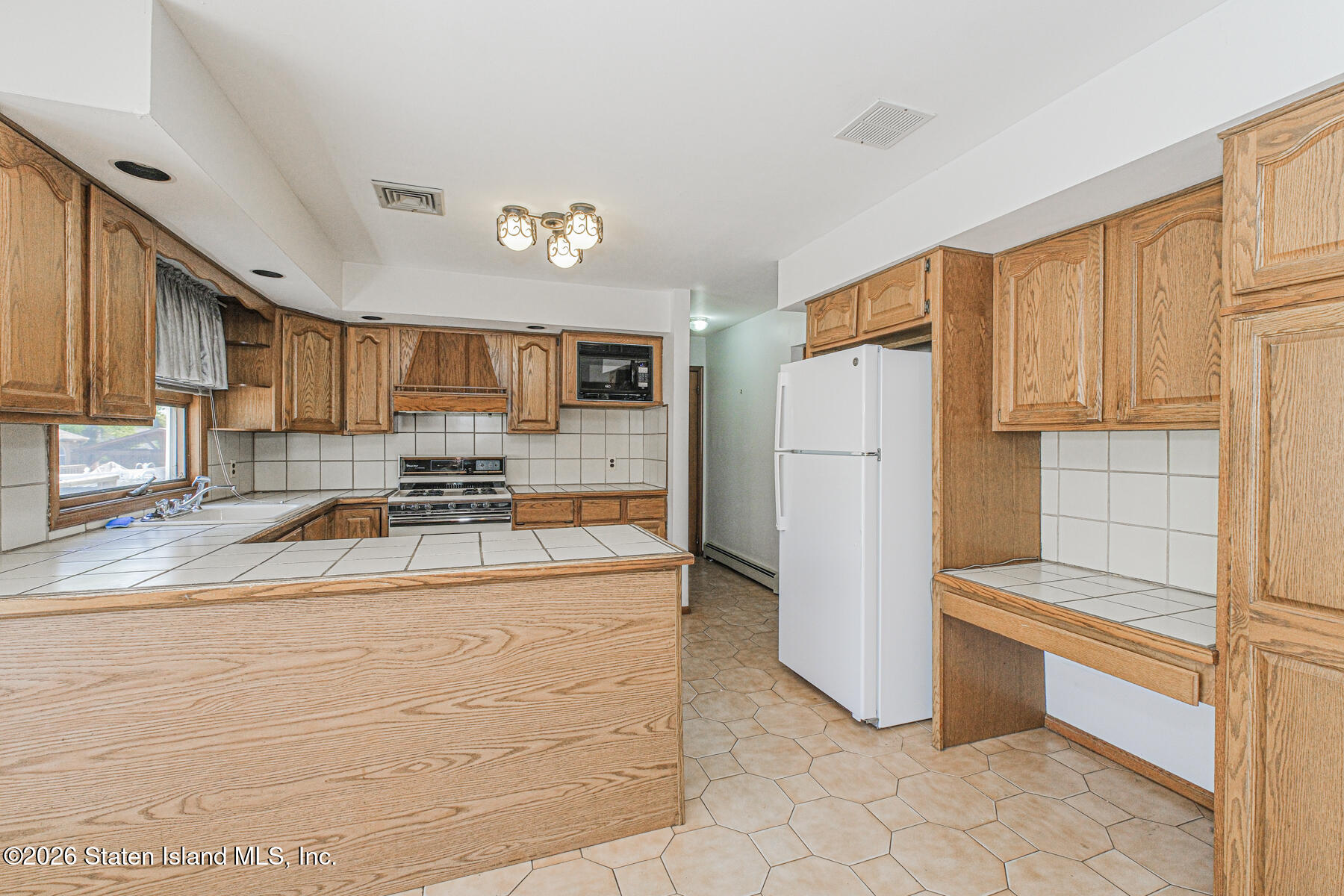 85 Nancy Lane, Staten Island, NY, 10307 image 13