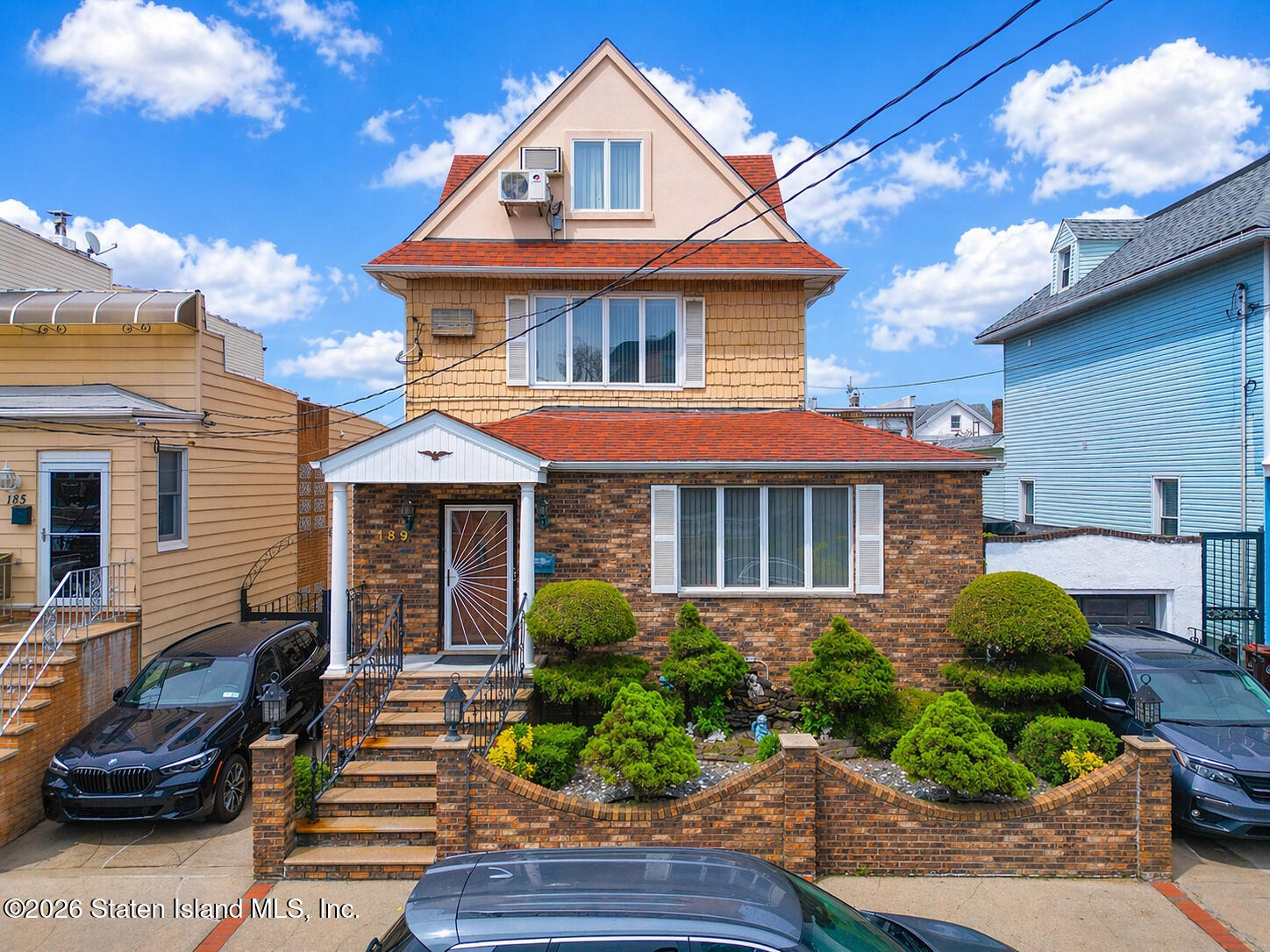 189 Bay 10th Street Image 1