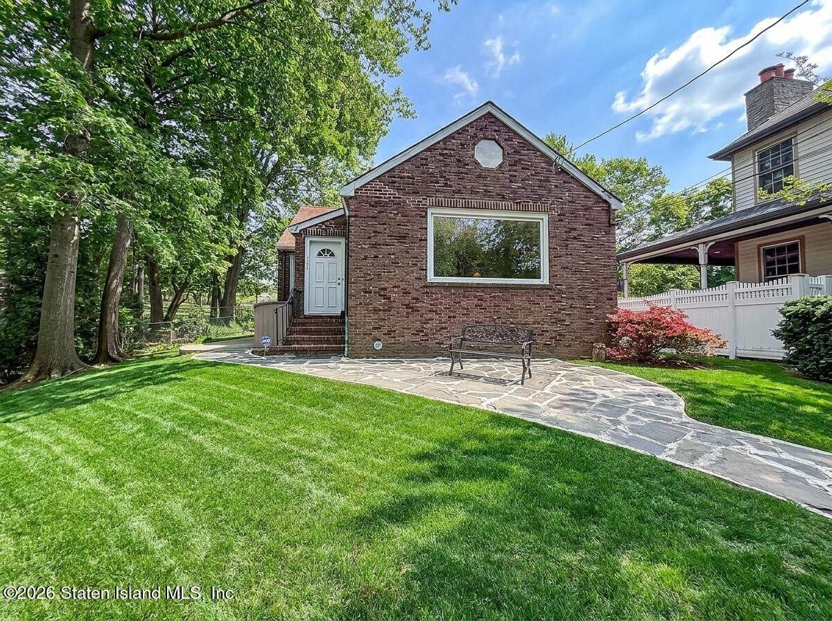 125 Sea Gate Road Image 1