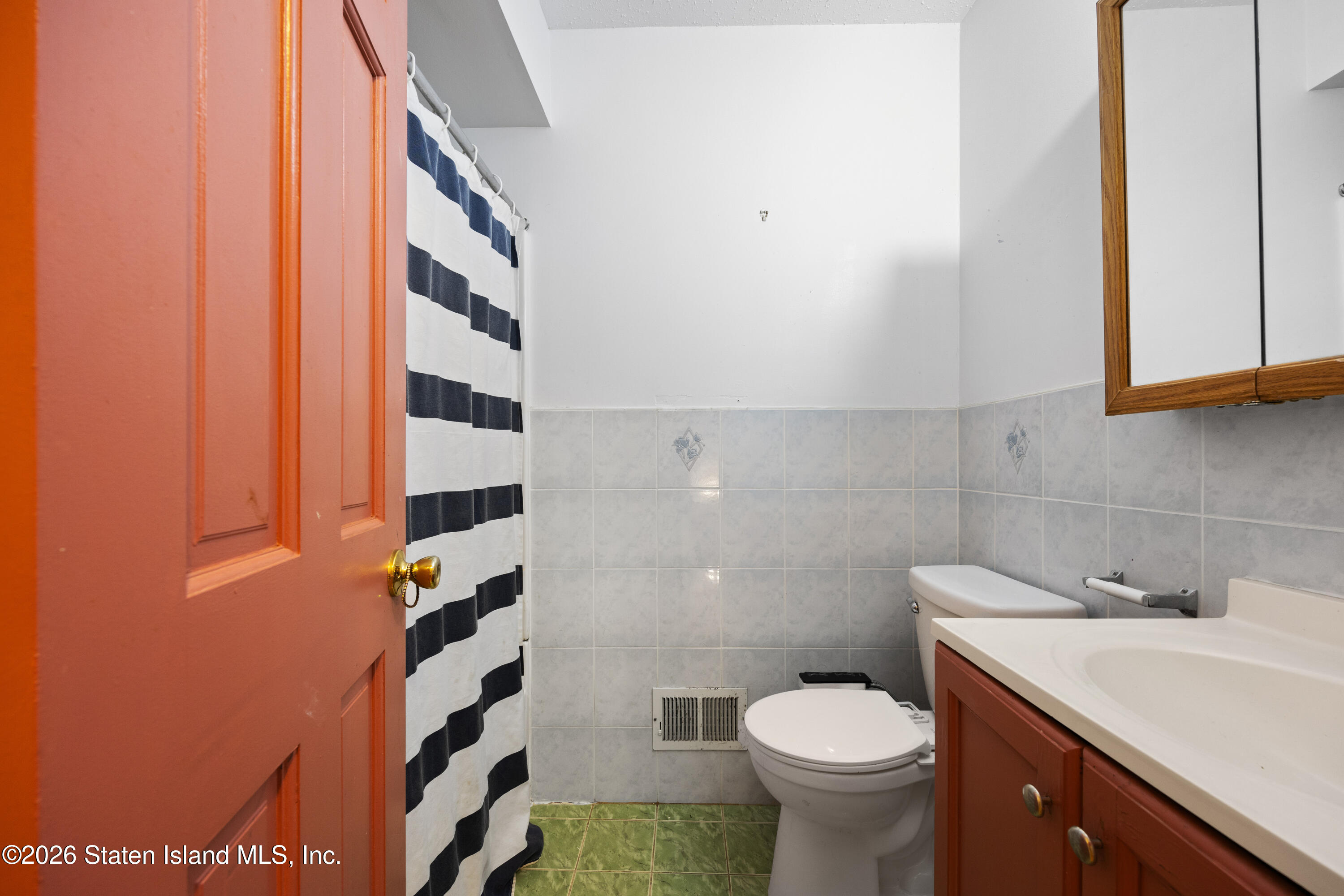 56 Emily Lane, Staten Island, NY, 10312 image 15