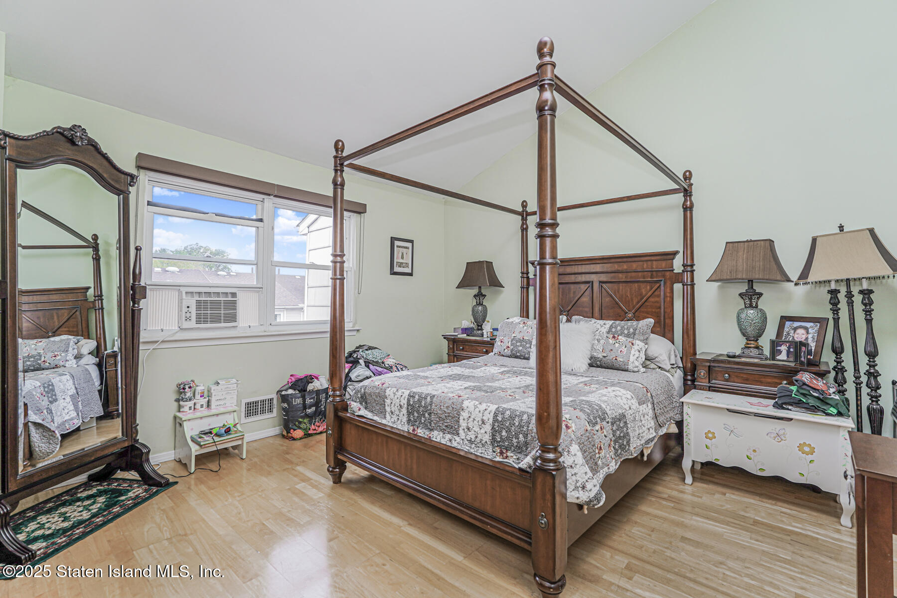 102 Seguine Place, Staten Island, NY, 10312 image 13