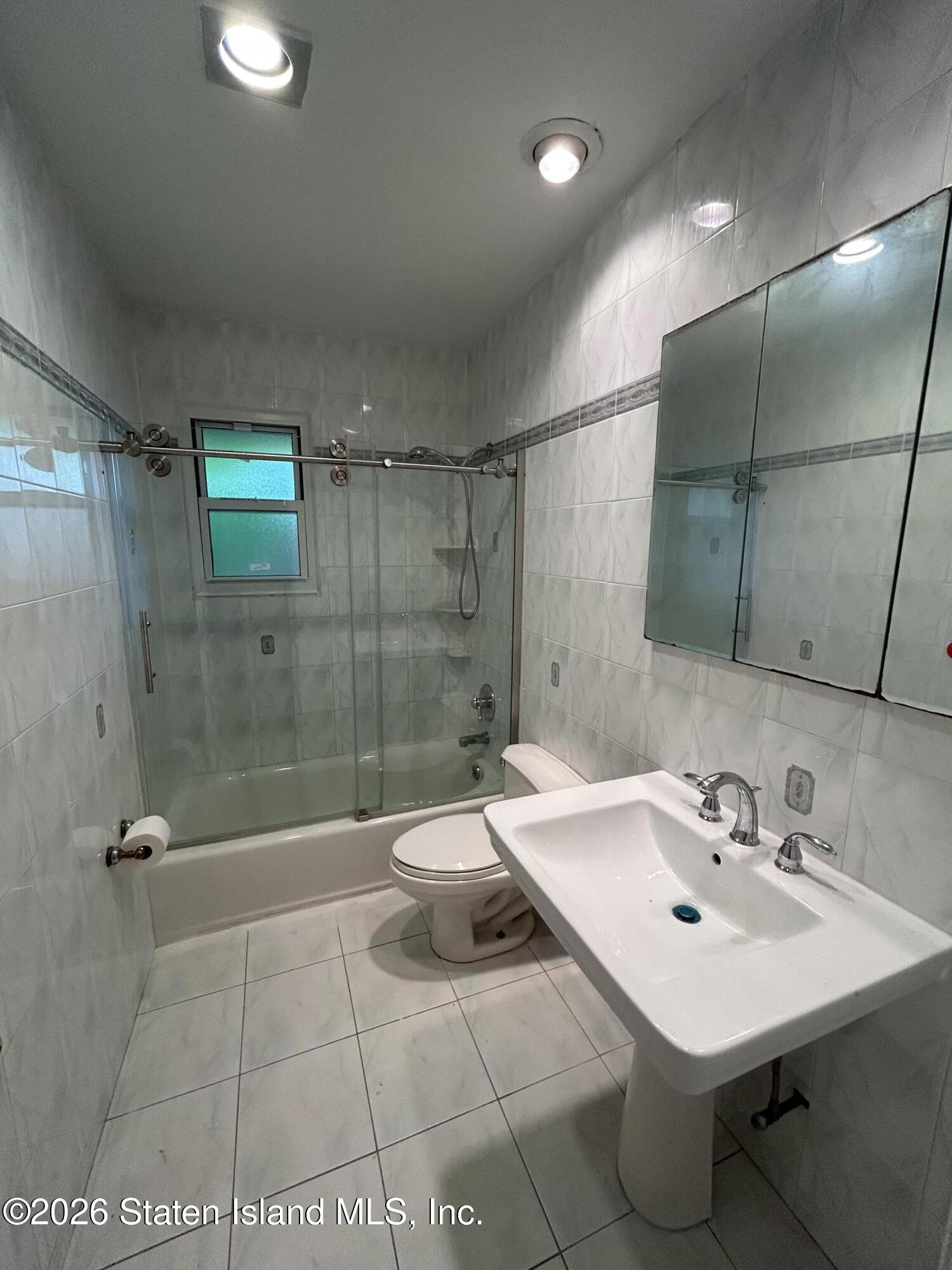 299 Bedford Avenue Image 5