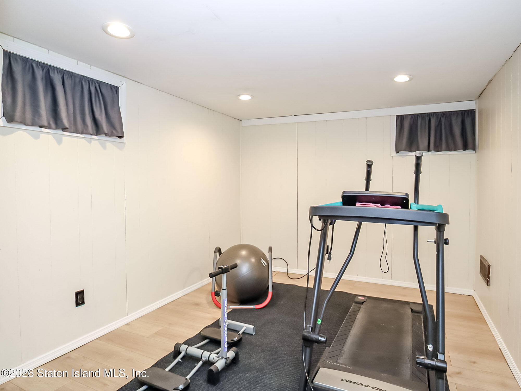 457 O\'gorman Avenue Image 5
