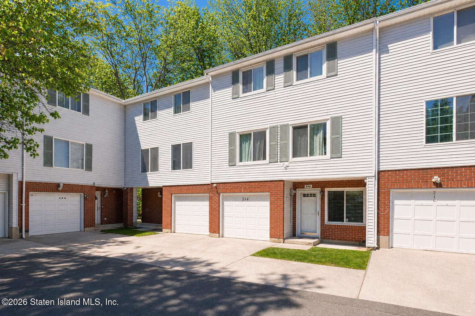 214 Ilyssa Way, Staten Island, NY, 10312 image 17