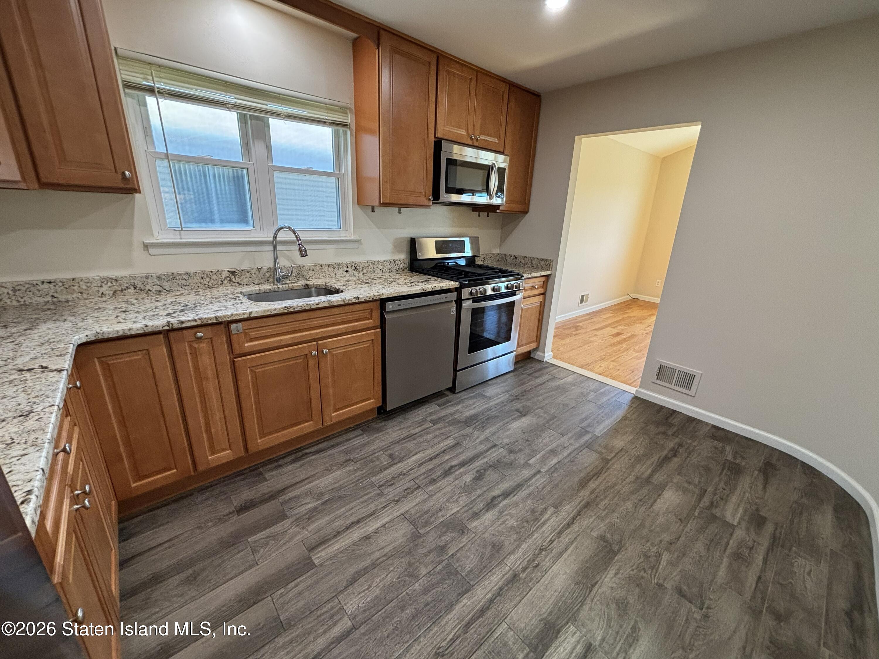51 Elwood Avenue, Staten Island, NY, 10314 image 8