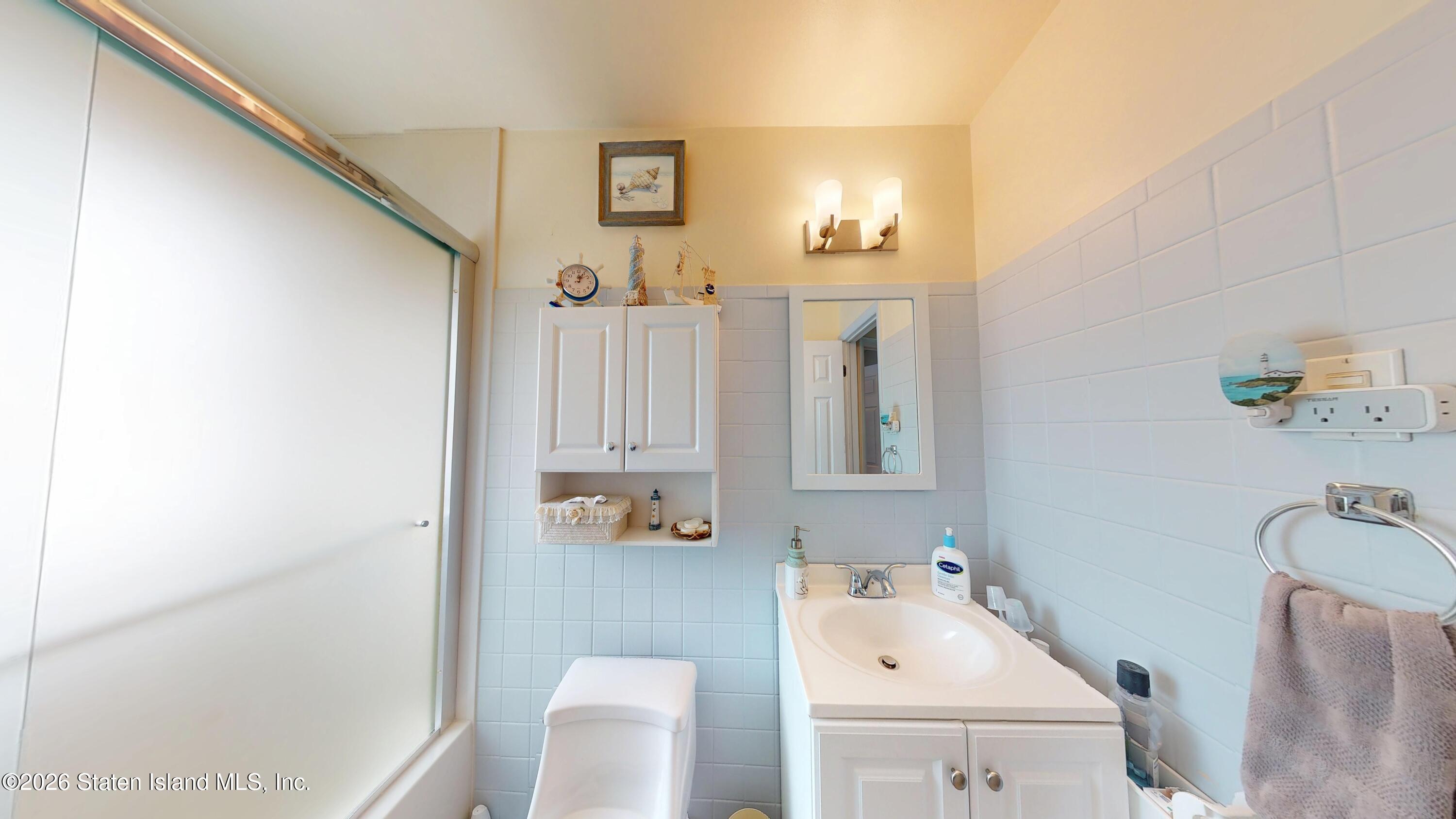 194 Benton Avenue, Staten Island, NY, 10305 image 9