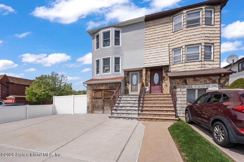 395 Hillman Avenue Image 2