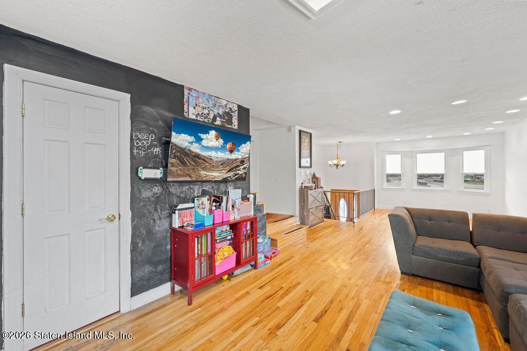395 Hillman Avenue, Staten Island, NY, 10314 image 14