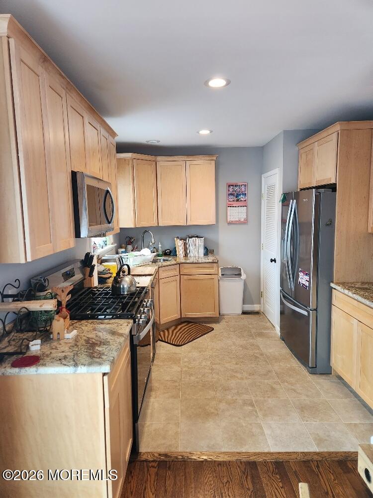 1204 River Road Image 5