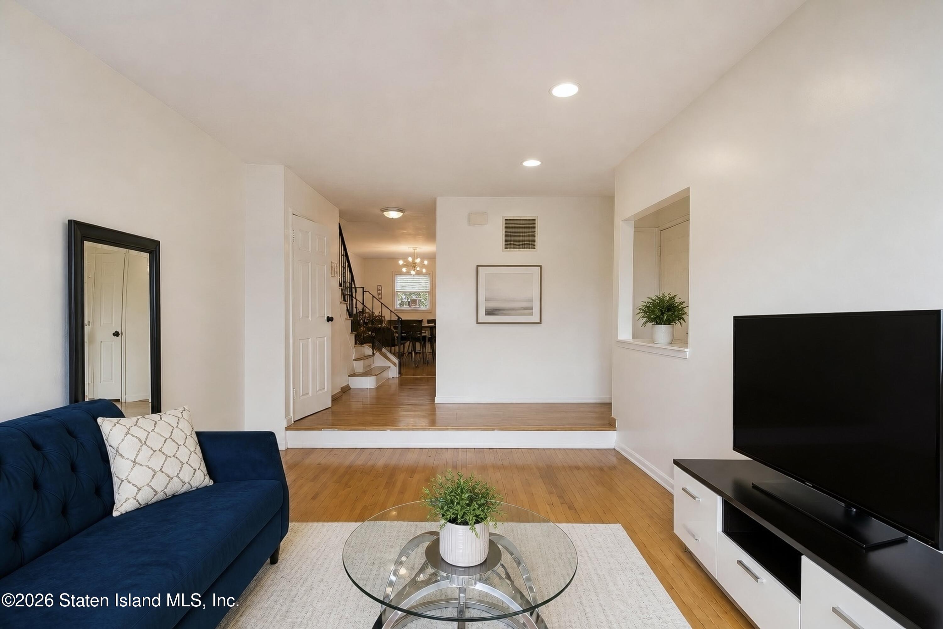 755 Woolley Avenue Image 3