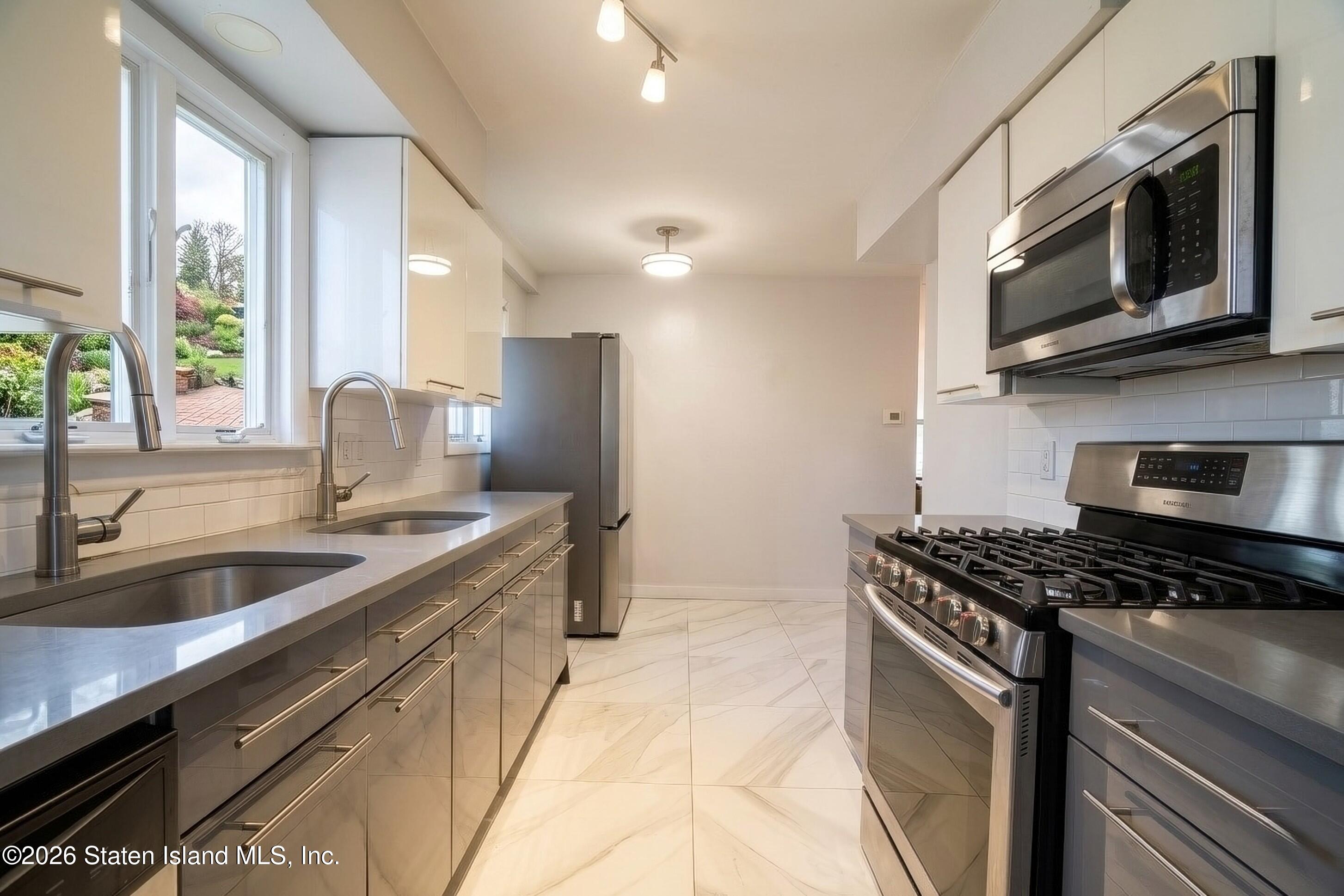 755 Woolley Avenue, Staten Island, NY, 10314 image 6