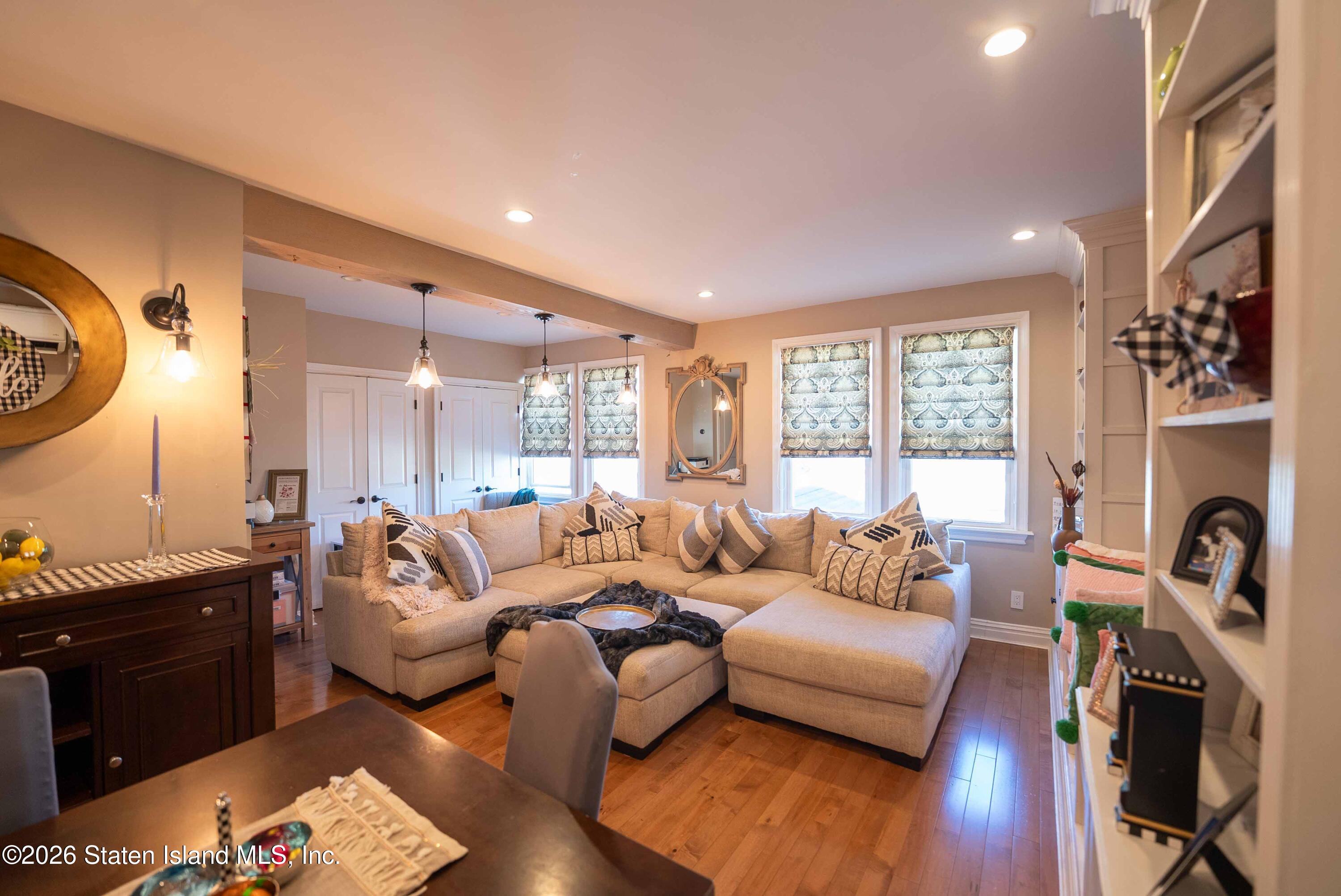 217 Willard Avenue Image 4