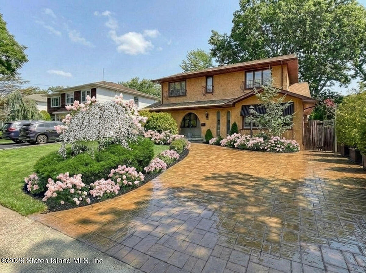 3569 Richmond Road Image 1