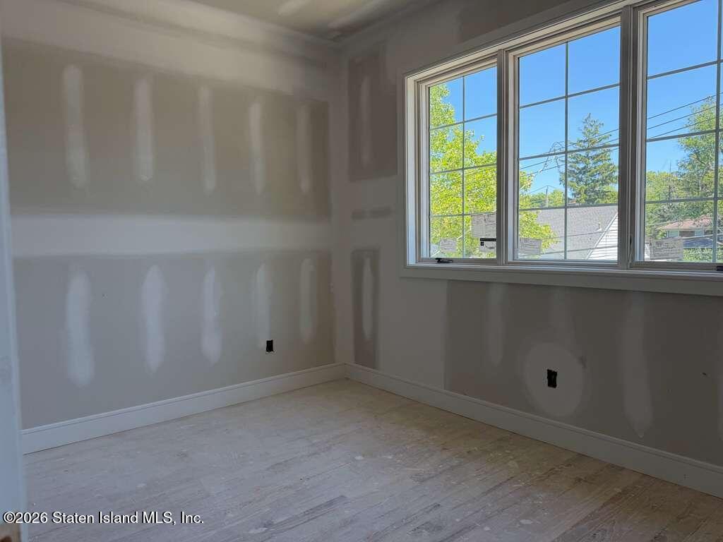 714 Oakland Avenue, Staten Island, NY, 10310 image 9