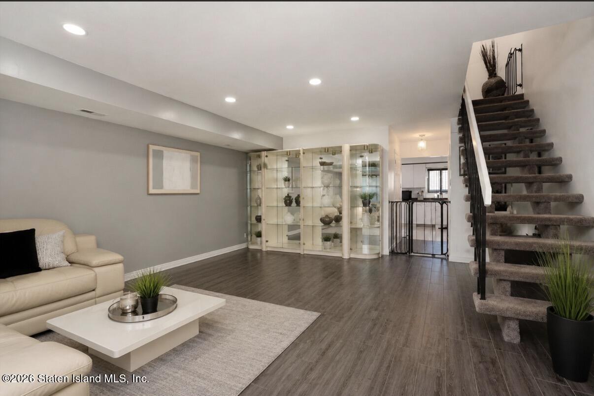 145 Rolling Hill Green, Staten Island, NY, 10312 image 15