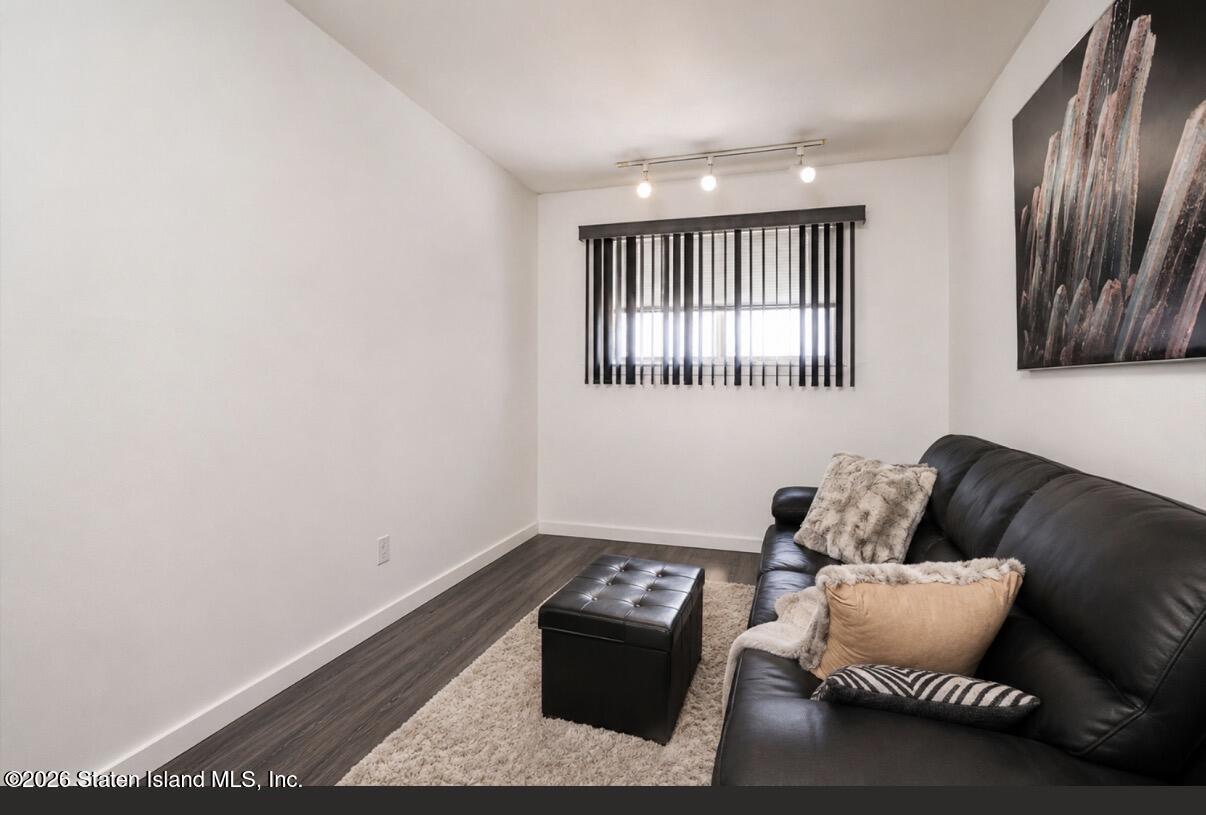 145 Rolling Hill Green, Staten Island, NY, 10312 image 22