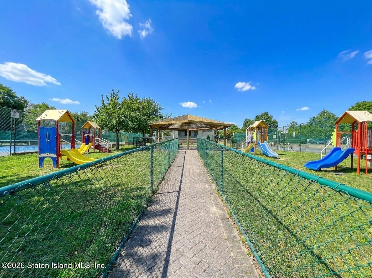 33 Amanda Court, Staten Island, NY, 10312 image 24
