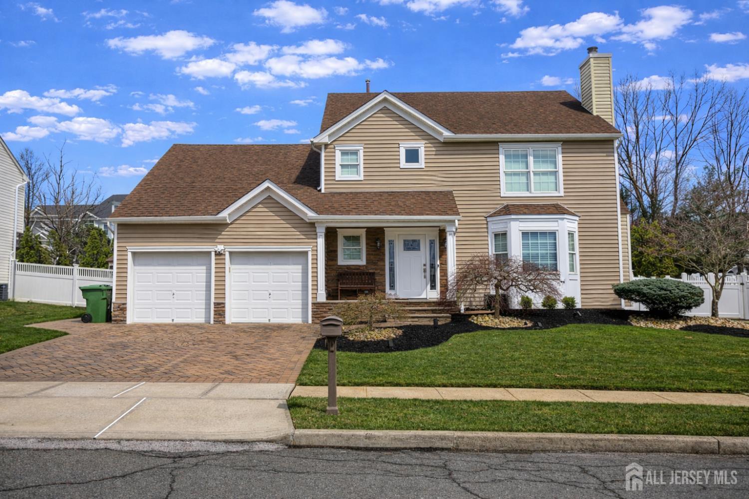 120 Bissett Street Image 1