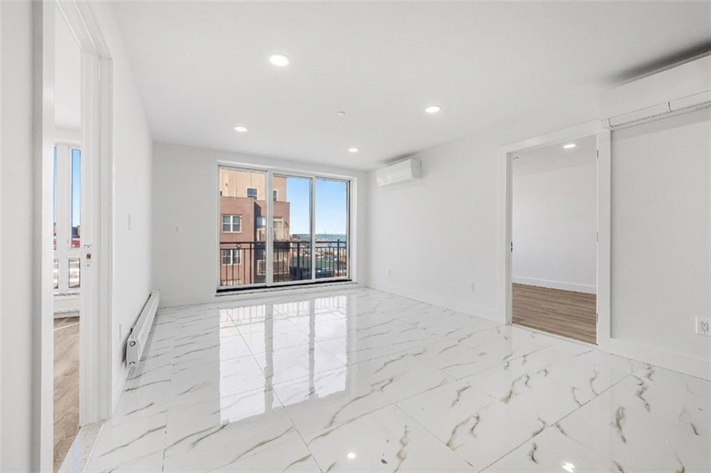 2819 West 17th Street 2A Image 4