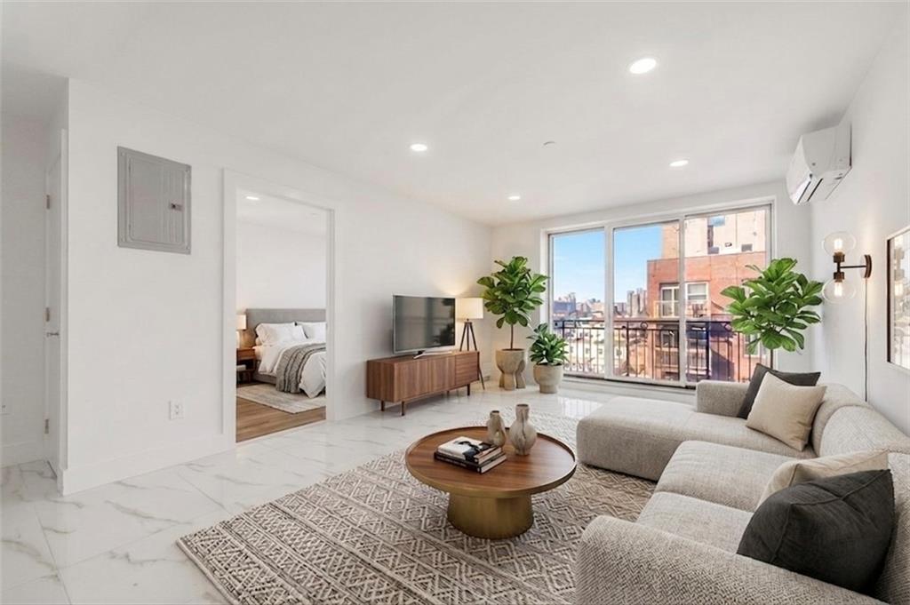 2819 West 17th Street 2A Image 5