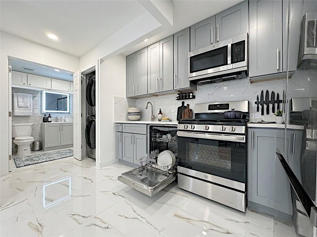 2819 West 17th Street 2A, Brooklyn, New York, 11224 image 8
