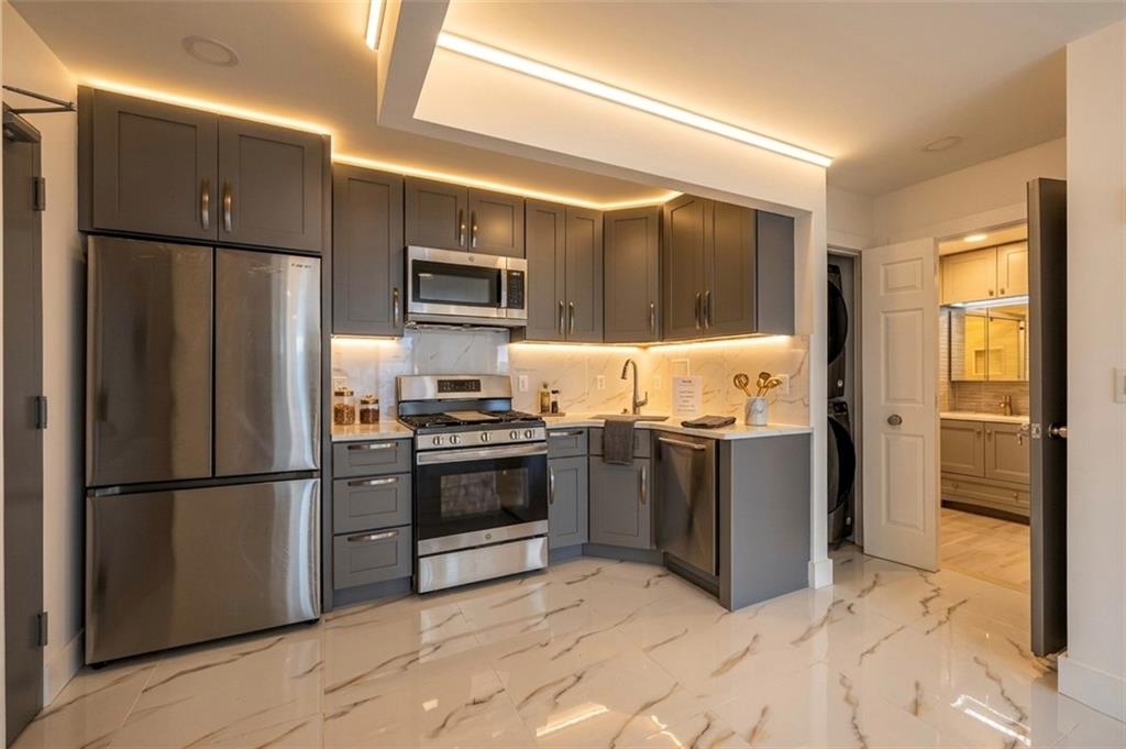 2819 West 17th Street 2B, Brooklyn, New York, 11224 image 8