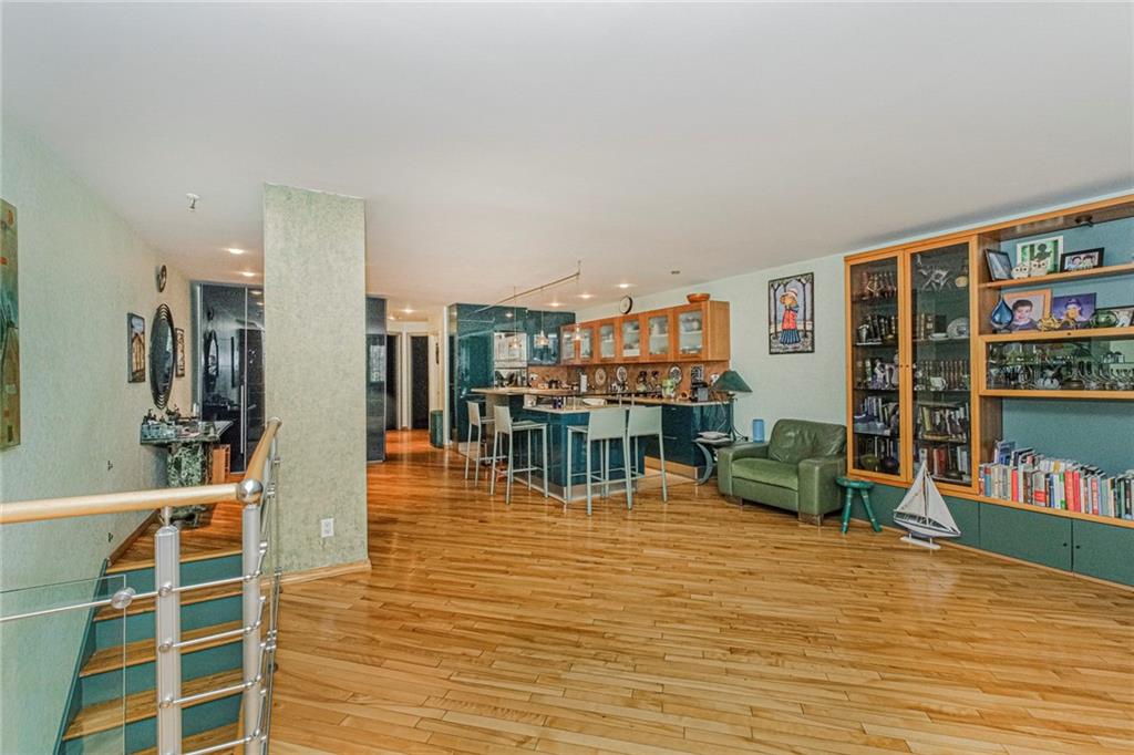 2456 West 2nd Street Image 5