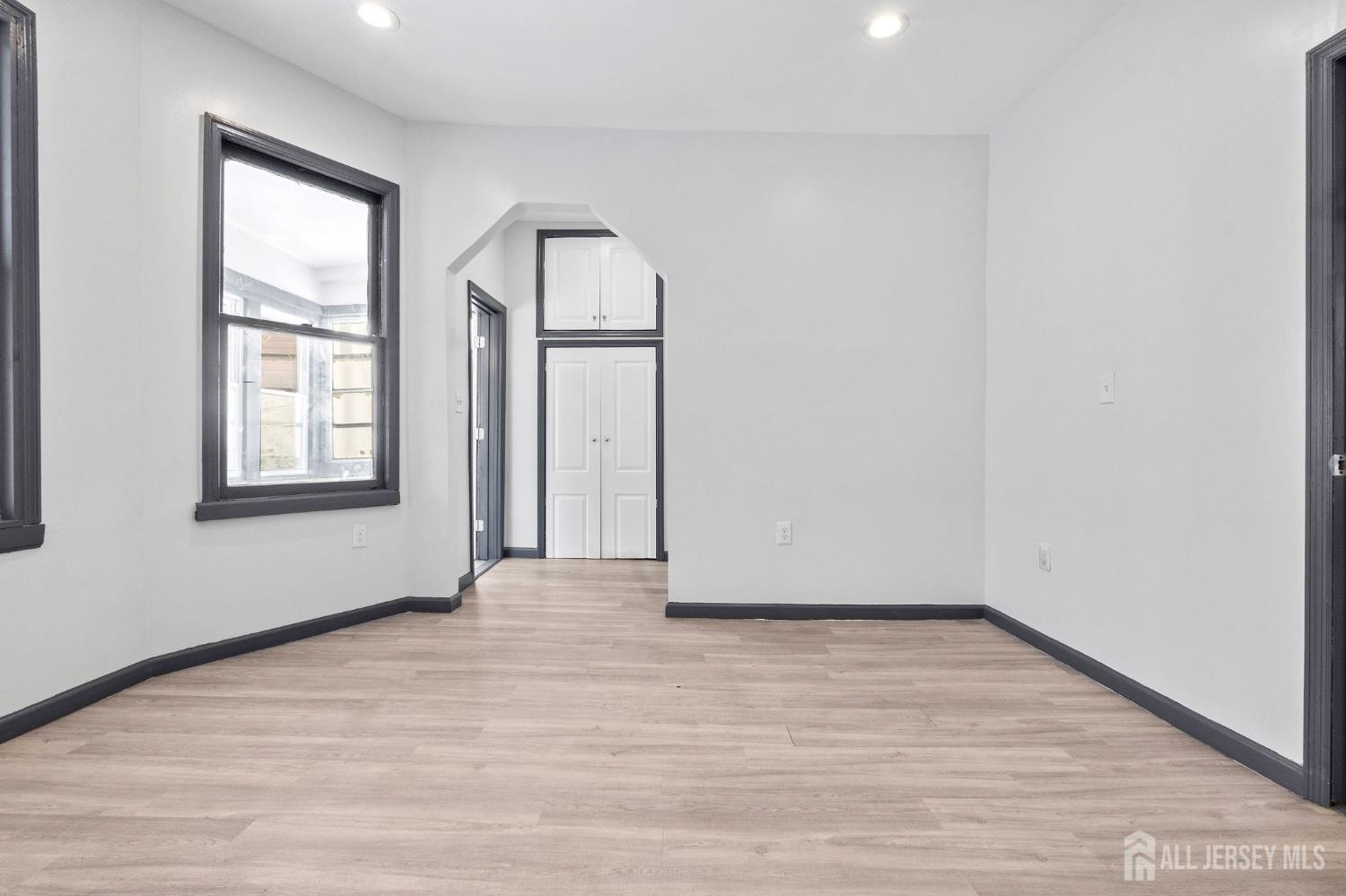 211 N 13th Street, Newark, NJ, 07107 image 17
