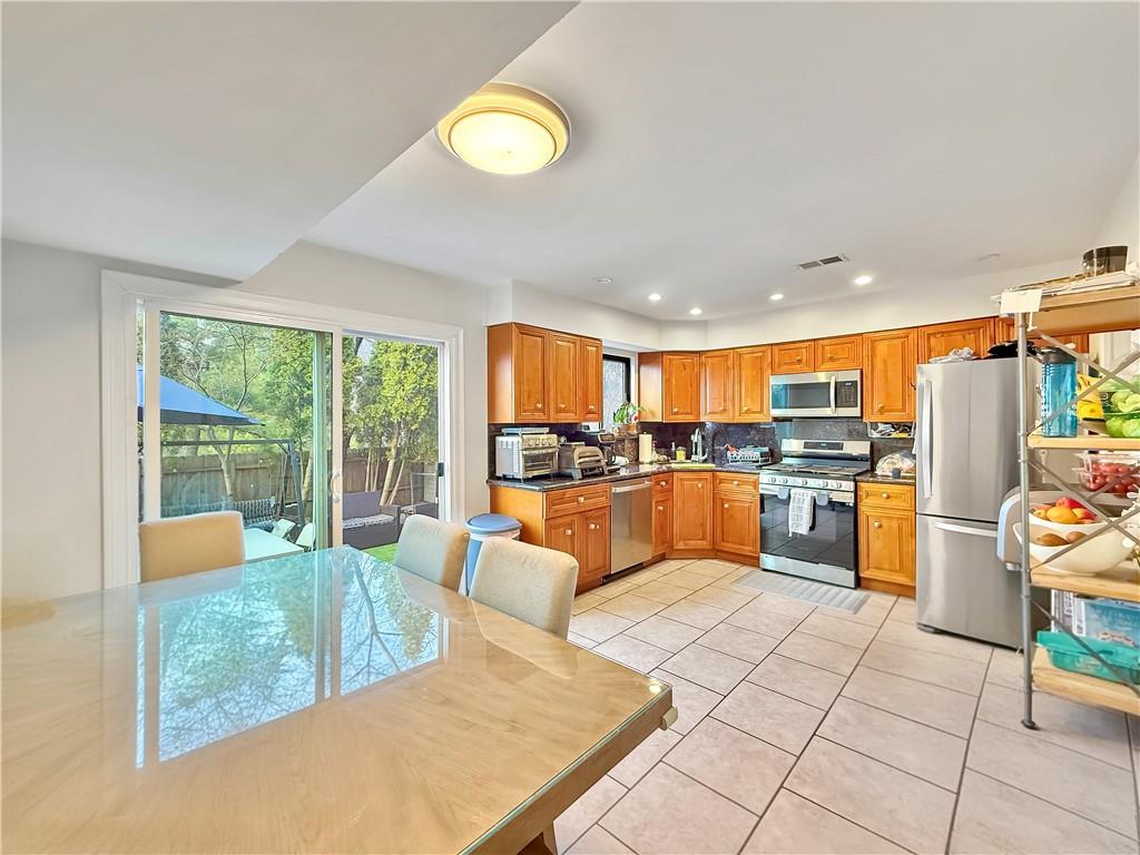 362 Rolling Hill Green 1, Staten  Island, New York, 10312 image 12