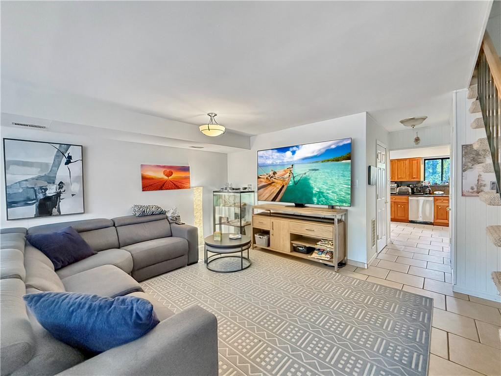 362 Rolling Hill Green 1, Staten  Island, New York, 10312 image 7
