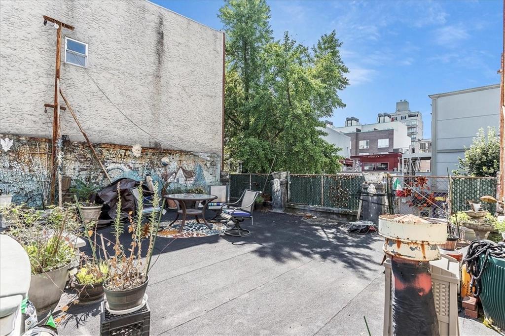 382 Manhattan Avenue, Brooklyn, New York, 11211 image 15