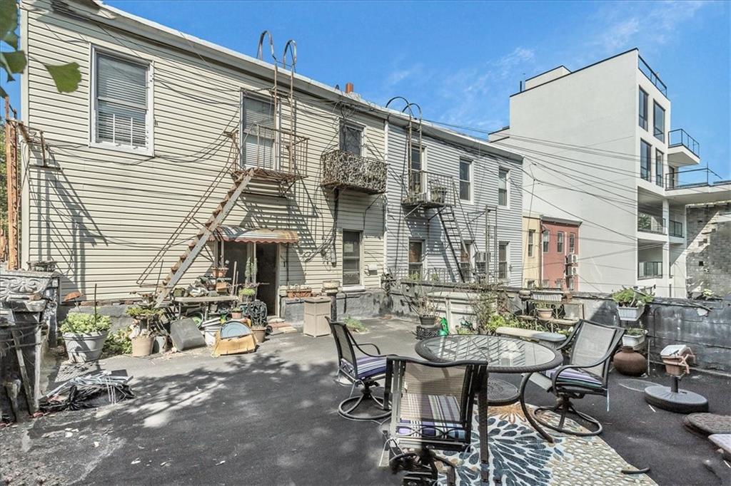 382 Manhattan Avenue, Brooklyn, New York, 11211 image 16