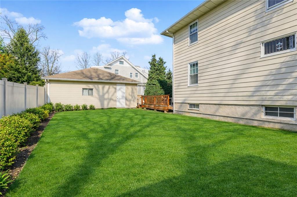 247 Guyon Avenue, Staten  Island, New York, 10306 image 9