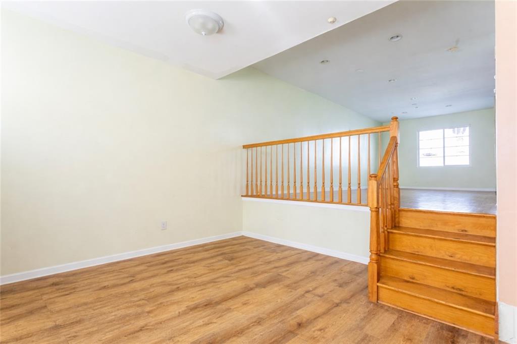 69 Alex Circle, Staten  Island, New York, 10305 image 14
