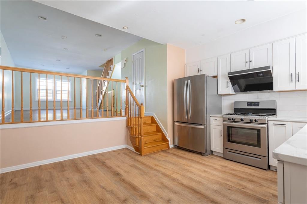 69 Alex Circle, Staten  Island, New York, 10305 image 17