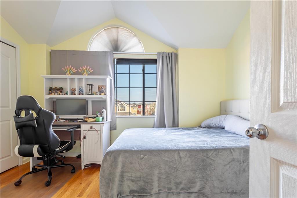 69 Alex Circle, Staten  Island, New York, 10305 image 33