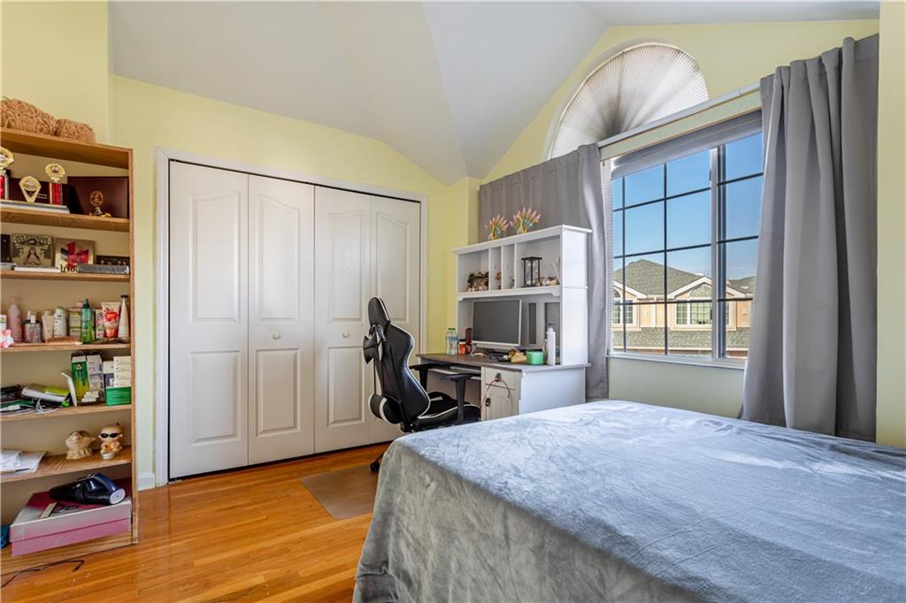 69 Alex Circle, Staten  Island, New York, 10305 image 35