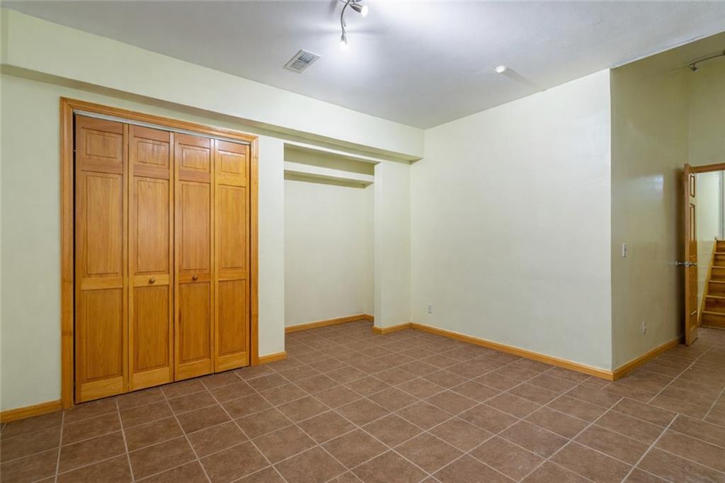 69 Alex Circle, Staten  Island, New York, 10305 image 45