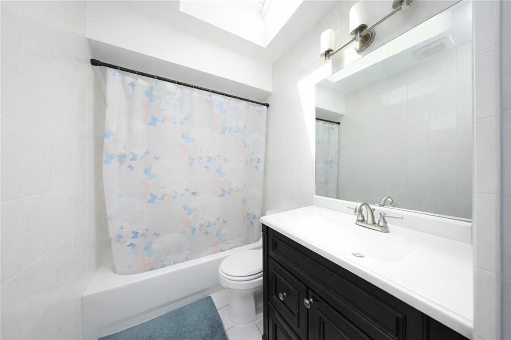 25 Amazon Court, Staten  Island, New York, 10304 image 13