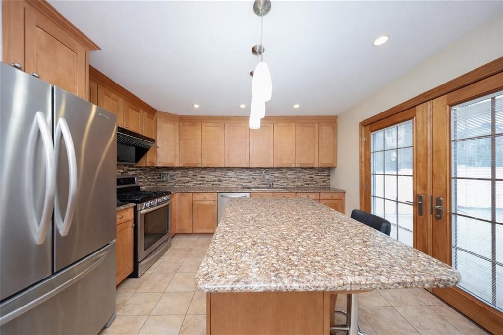 25 Amazon Court, Staten  Island, New York, 10304 image 8